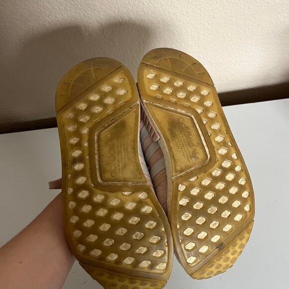 Baby pink adidas nmd trainers - Picture 4 of 7